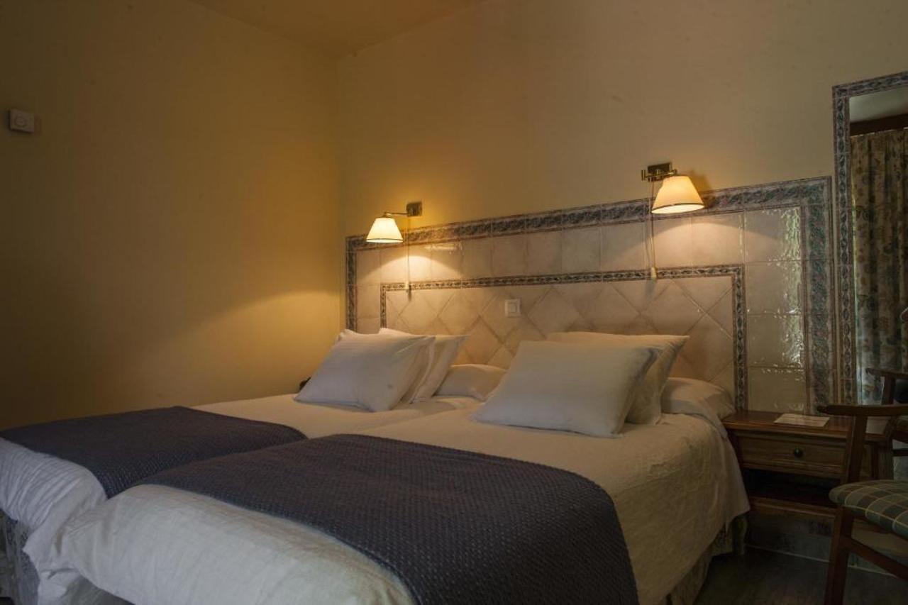 Hotel Balneario De Alceda Екстер'єр фото