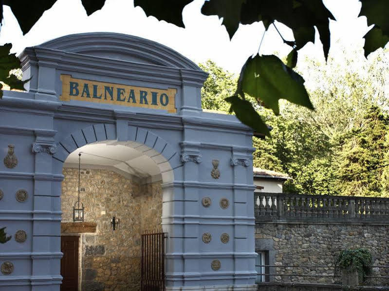 Hotel Balneario De Alceda Екстер'єр фото